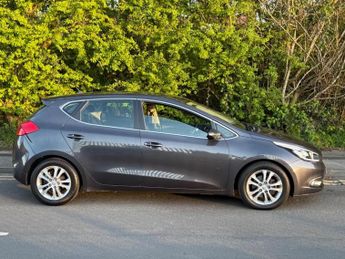 KIA CEED 1.6 CRDi 2 Auto Euro 5 5dr