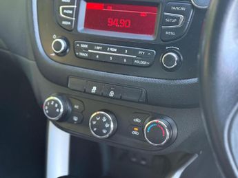 KIA CEED 1.6 CRDi 2 Auto Euro 5 5dr