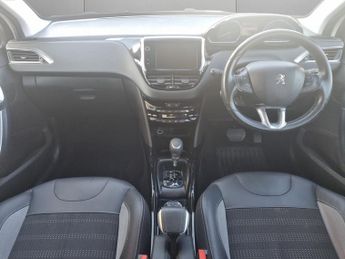 PEUGEOT 2008 1.2 PureTech Allure