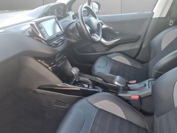 PEUGEOT 2008 1.2 PureTech Allure