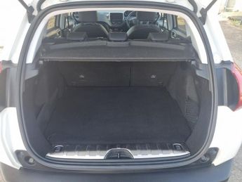 PEUGEOT 2008 1.2 PureTech Allure