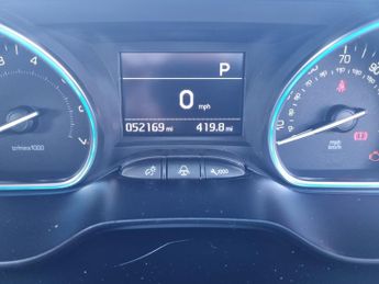 PEUGEOT 2008 1.2 PureTech Allure