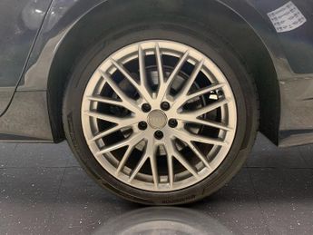AUDI A7 3.0 TDI V6 ultra SE Executive