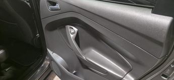 FORD KUGA 1.5 TDCi Titanium
