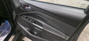 FORD KUGA 1.5 TDCi Titanium