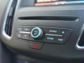 FORD FOCUS 1.6 Titanium Powershift Euro 6 5dr