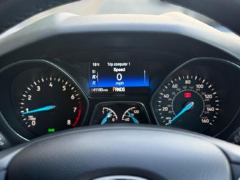 FORD FOCUS 1.6 Titanium Powershift Euro 6 5dr