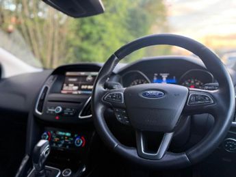FORD FOCUS 1.6 Titanium Powershift Euro 6 5dr
