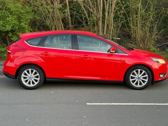 FORD FOCUS 1.6 Titanium Powershift Euro 6 5dr