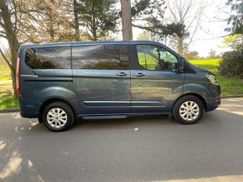FORD TOURNEO CUSTOM 2.0 320 EcoBlue Titanium Auto L1 Euro 6 (s/s) 5dr