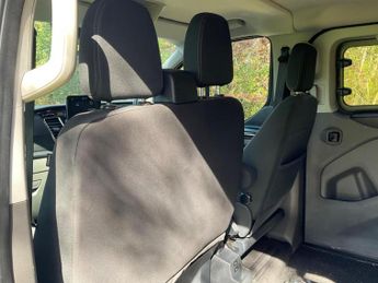 FORD TOURNEO CUSTOM 2.0 320 EcoBlue Titanium Auto L1 Euro 6 (s/s) 5dr