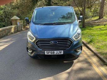 FORD TOURNEO CUSTOM 2.0 320 EcoBlue Titanium Auto L1 Euro 6 (s/s) 5dr