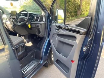 FORD TOURNEO CUSTOM 2.0 320 EcoBlue Titanium Auto L1 Euro 6 (s/s) 5dr