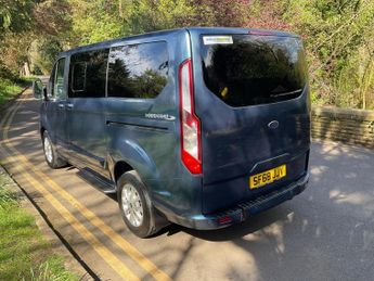 FORD TOURNEO CUSTOM 2.0 320 EcoBlue Titanium Auto L1 Euro 6 (s/s) 5dr