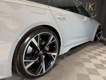 AUDI RS6 AVANT 4.0 TFSI V8 Launch Edition