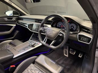 AUDI RS6 AVANT 4.0 TFSI V8 Launch Edition