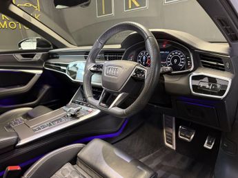 AUDI RS6 AVANT 4.0 TFSI V8 Launch Edition