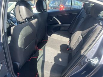 TOYOTA AVENSIS 2.2 D-CAT Icon