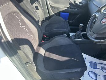 FIAT PUNTO 1.4 Punto 5-door 1.4 8v 77hp Easy+