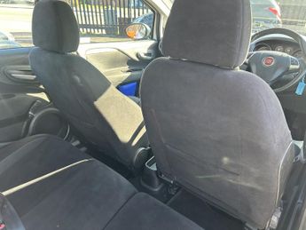 FIAT PUNTO 1.4 Punto 5-door 1.4 8v 77hp Easy+