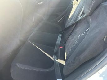 FIAT PUNTO 1.4 Punto 5-door 1.4 8v 77hp Easy+