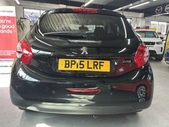 PEUGEOT 208 1.2 VTi PureTech Allure