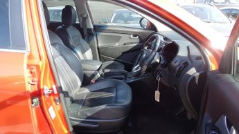 KIA SPORTAGE 2.0 CRDi KX-3