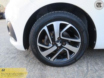 PEUGEOT 108 1.0 VTi Active F.S.H Low Miles, Aircon, Bluetooth