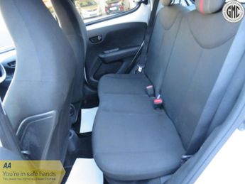 PEUGEOT 108 1.0 VTi Active F.S.H Low Miles, Aircon, Bluetooth