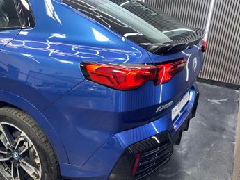 BMW IX2 20 66.5kWh M Sport Auto eDrive 5dr (11kW Charger)