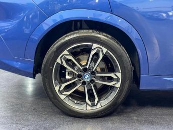 BMW IX2 20 66.5kWh M Sport Auto eDrive 5dr (11kW Charger)