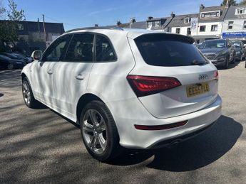AUDI Q5 2.0 TDI S line Plus