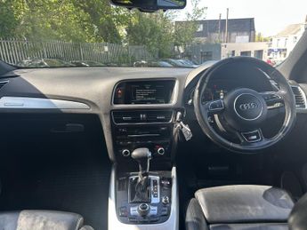 AUDI Q5 2.0 TDI S line Plus