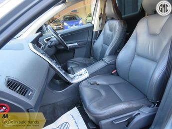 VOLVO XC60 2.4 D5 SE Lux AWD 4x4 Auto, F.S.H Satnav, Leather, Towbar