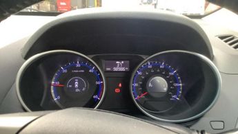 HYUNDAI IX35 1.7 CRDi SE Diesel White 5dr SATNAV