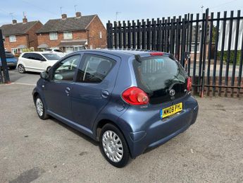 TOYOTA AYGO 1.0 VVT-i Blue