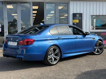 BMW M5 4.4 V8 DCT Euro 6 (s/s) 4dr