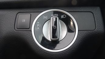 MERCEDES-BENZ C CLASS 2.1 C220 CDI BlueEfficiency AMG Sport Edition 125