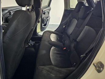 MINI HATCH 1.5 Cooper D Steptronic Euro 6 (s/s) 5dr