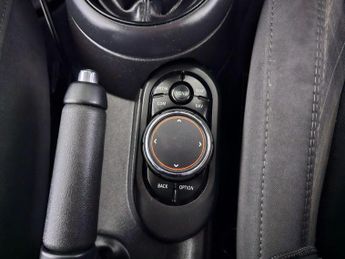 MINI HATCH 1.5 Cooper D Steptronic Euro 6 (s/s) 5dr