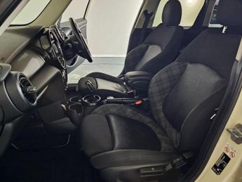 MINI HATCH 1.5 Cooper D Steptronic Euro 6 (s/s) 5dr