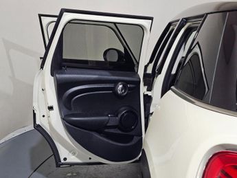 MINI HATCH 1.5 Cooper D Steptronic Euro 6 (s/s) 5dr