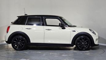 MINI HATCH 1.5 Cooper D Steptronic Euro 6 (s/s) 5dr