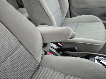 PEUGEOT 207 1.6 16v SE 5dr