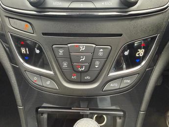 VAUXHALL INSIGNIA 2.0 CDTi Elite Nav