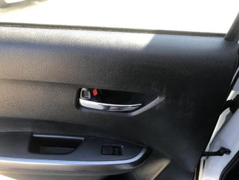 SKODA KAROQ 1.6 TDI SE L