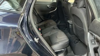 VOLVO V40 CROSS COUNTRY 2.0 SE D2