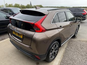 MITSUBISHI ECLIPSE CROSS 1.5 T 4