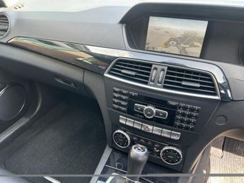 MERCEDES-BENZ C CLASS 2.1 C220 CDI Executive SE