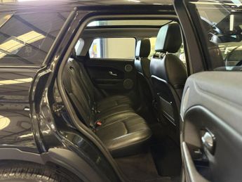 LAND ROVER RANGE ROVER EVOQUE 2.0 TD4 SE Tech